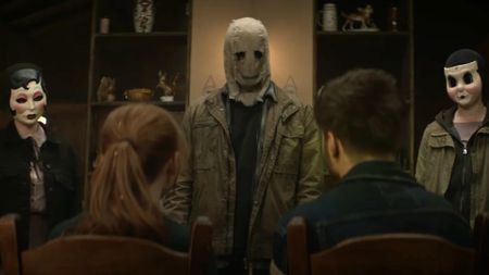 The Strangers: Chapter 1