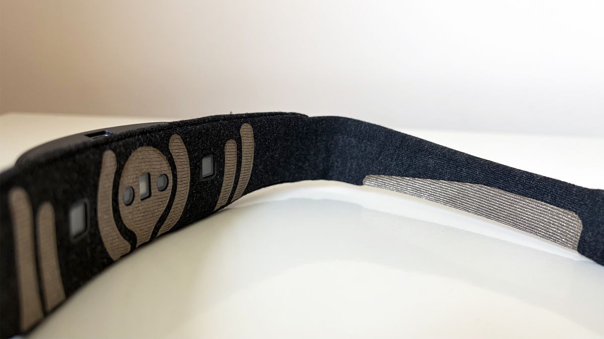 A close up of the sensors on the inside of the Muse S Athena headband