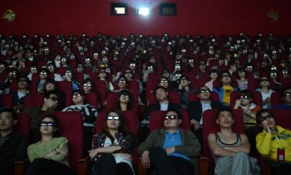 People watch "Titanic 3D" in China