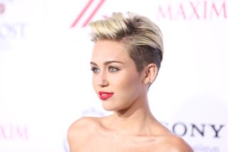 short hair - Miley cyrus
