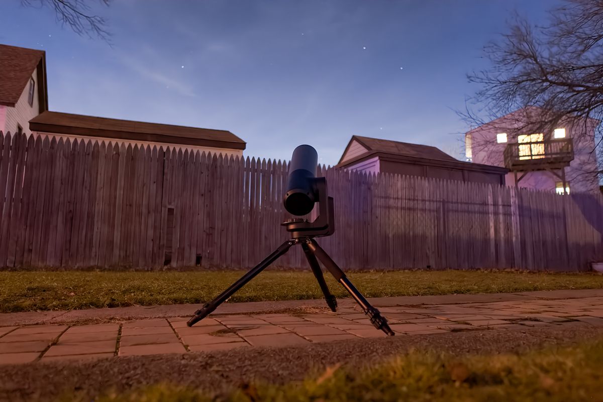 Unistellar eQuinox 2 being used in a backyard to capture astrophotography images.