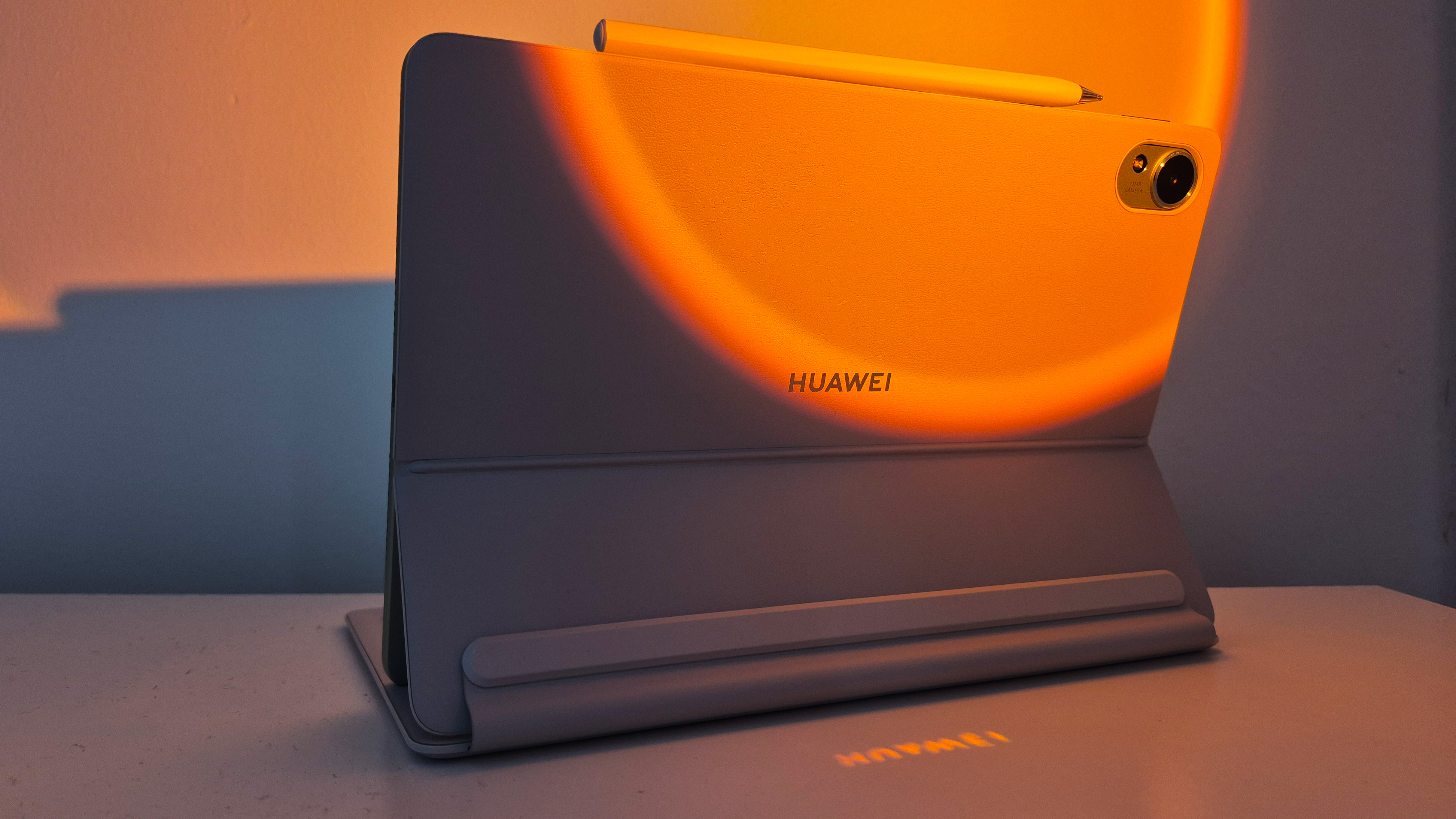 The Huawei MatePad 11.5 S on a desk