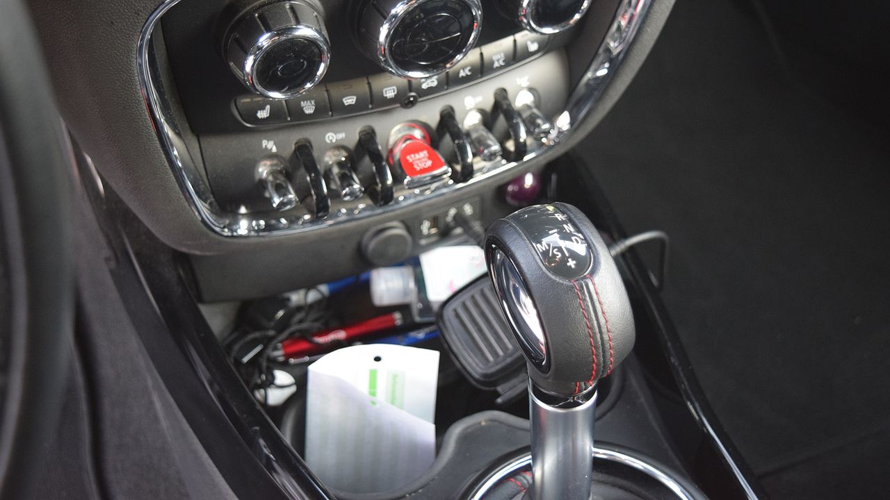 An automatic gear box enables easier control when communicating with riders close by