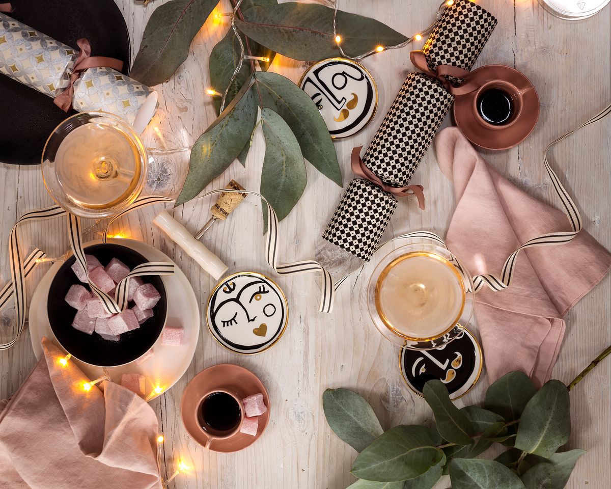 How interior designers decorate at Christmas and infuse their homes ...