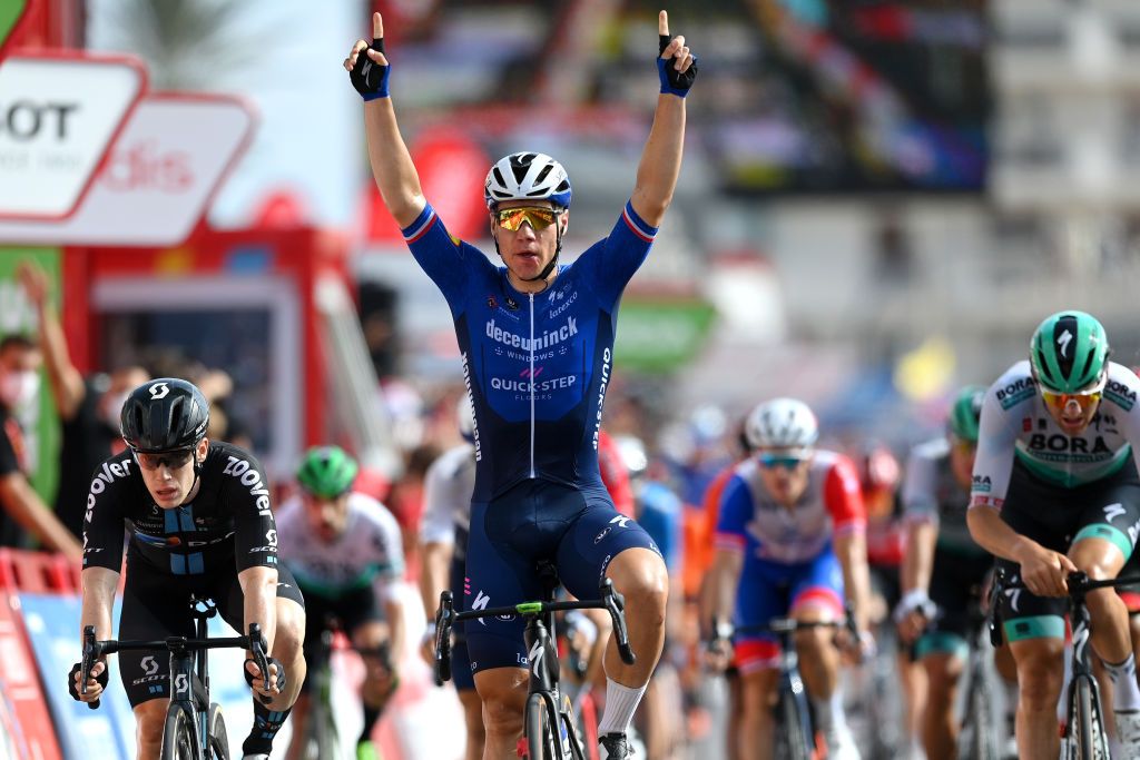 Vuelta a España: Fabio Jakobsen wins stage 8 sprint at La Manga del Mar ...