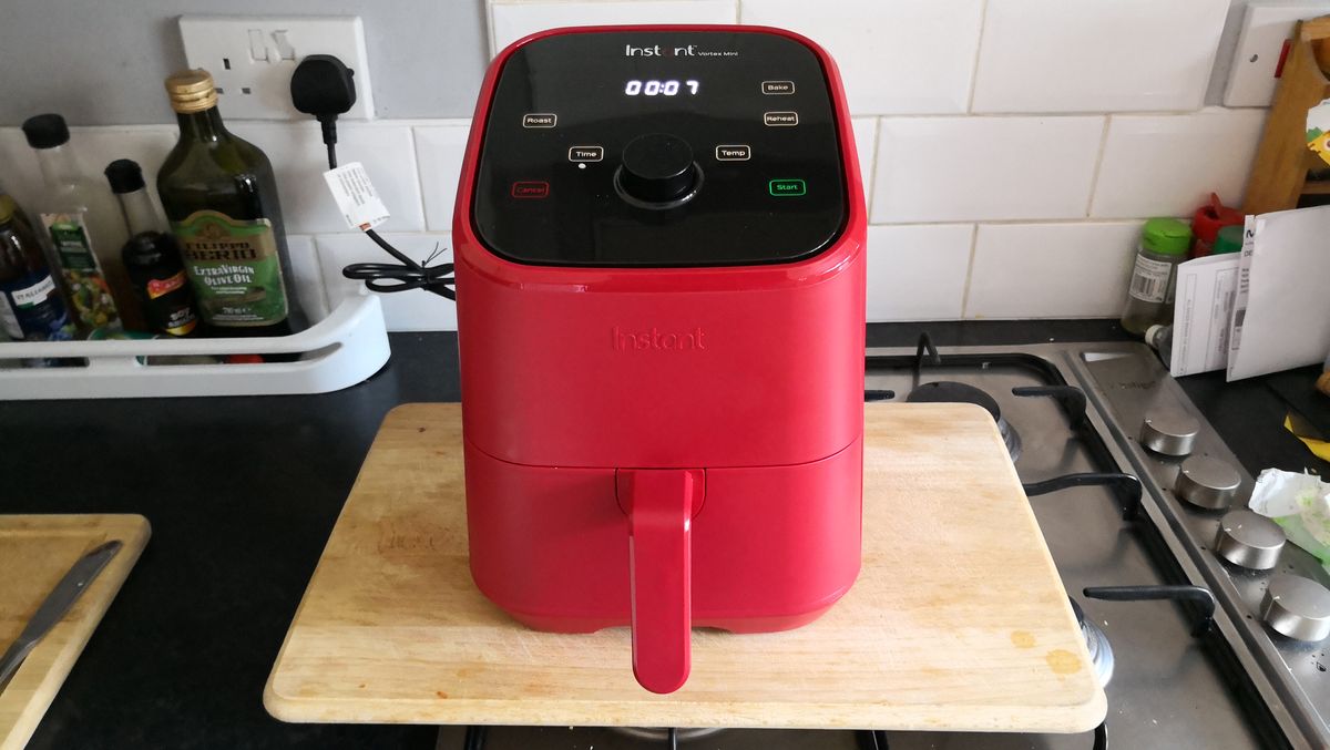 BRAND NEW - Instant Pot Vortex Mini Air Fryer (red) for Sale in New York,  NY - OfferUp