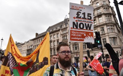 Protester in London 2022