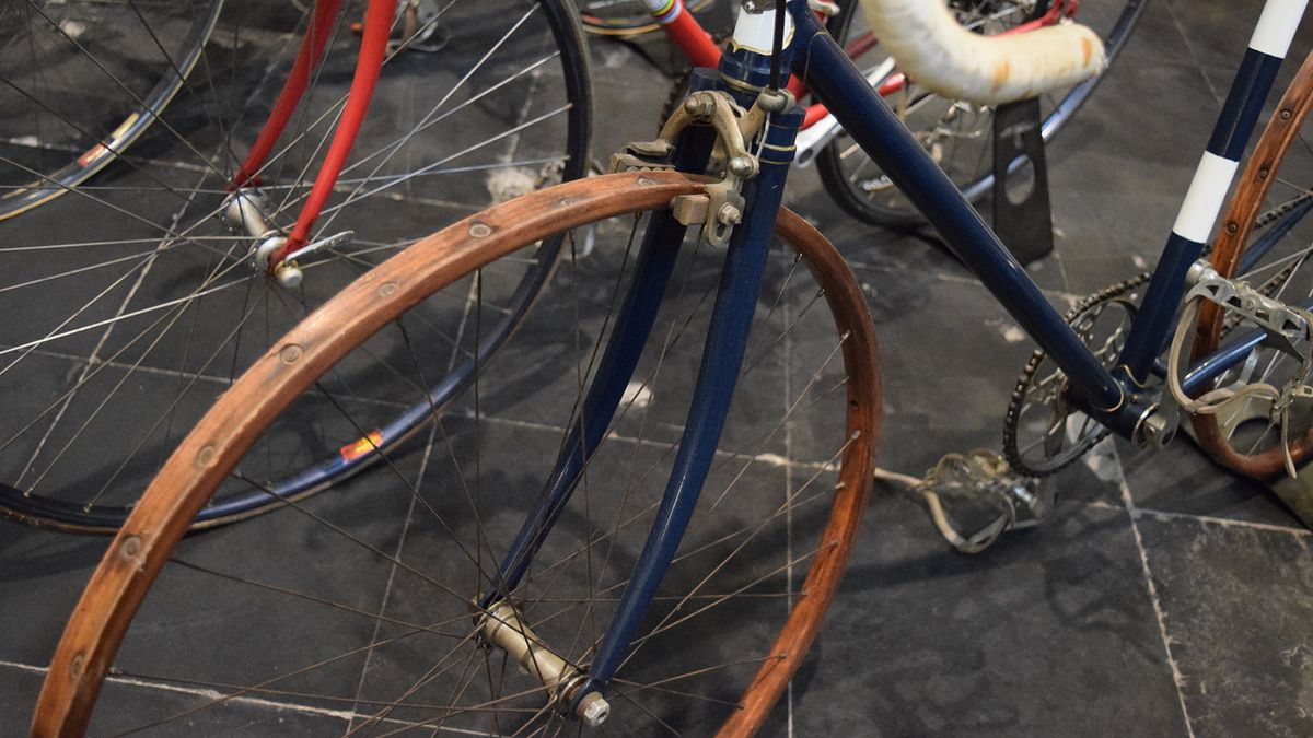 Wooden rims on Hector Martin's 1925 machine