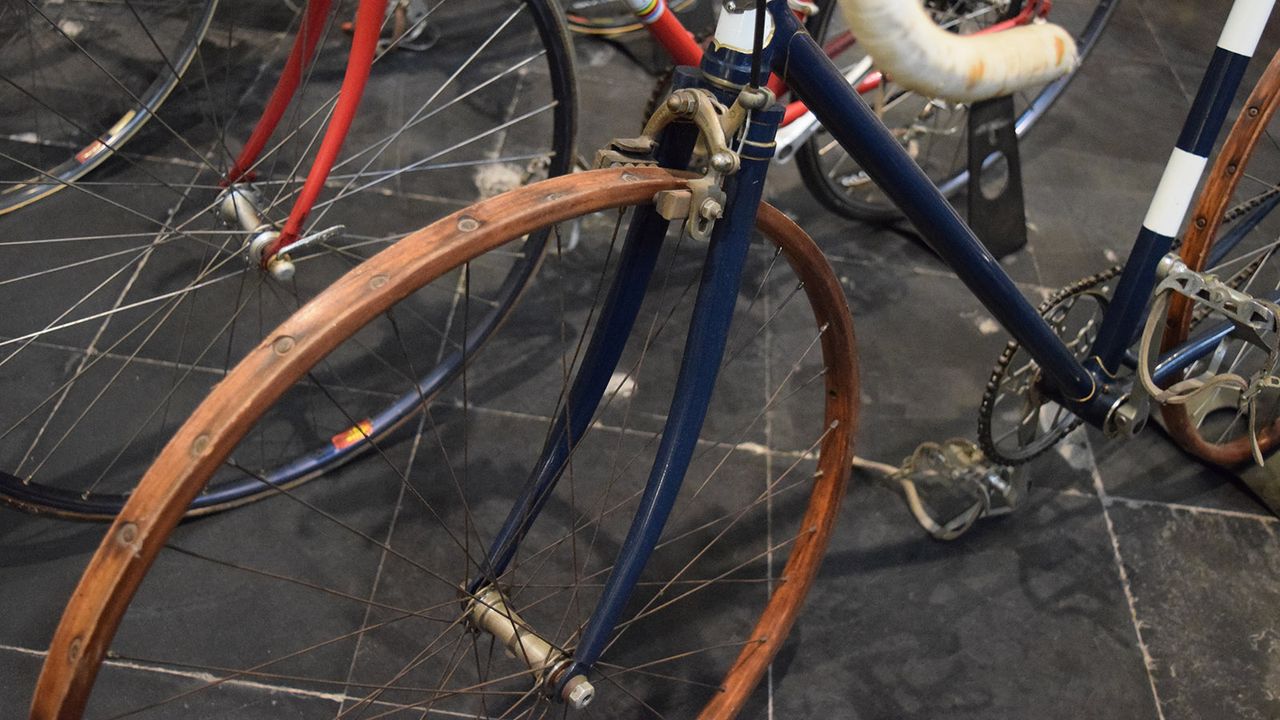 Wooden rims on Hector Martin's 1925 machine