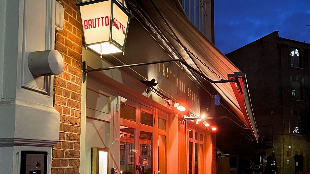 Trattoria Brutto is located between Farringdon Station and Smithfield Market 