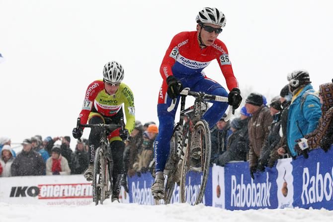 Lars van der Haar on the attack