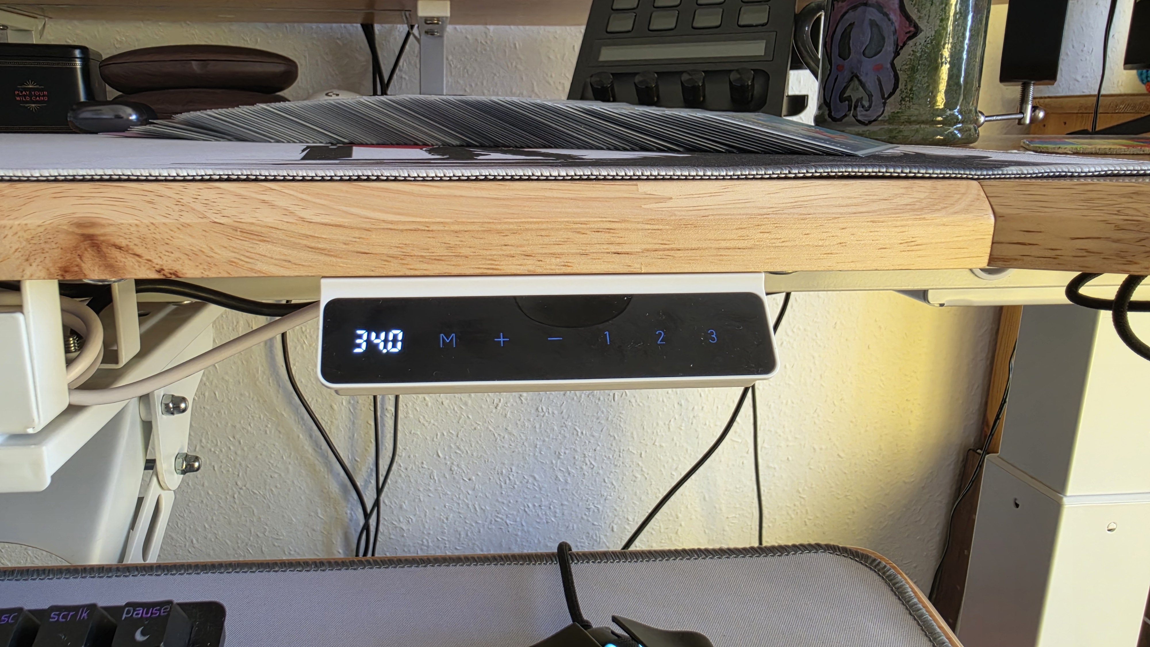 The controls for the Eureka Ergonomic Aero Pro
