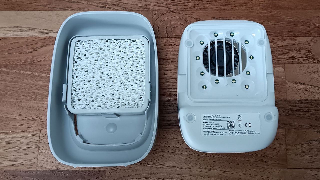 Inside of Shelfy device showing parts and filter