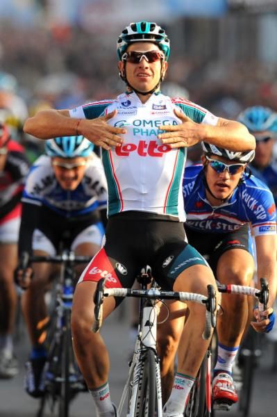 Adam Blythe (Omega Pharma - Lotto) outkicked Wouter Weylandt (Quick Step) and Stefan Van Dijck (Verandas Willems) for the victory.