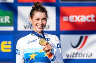 The new women's European road champion, Mischa Bredewold