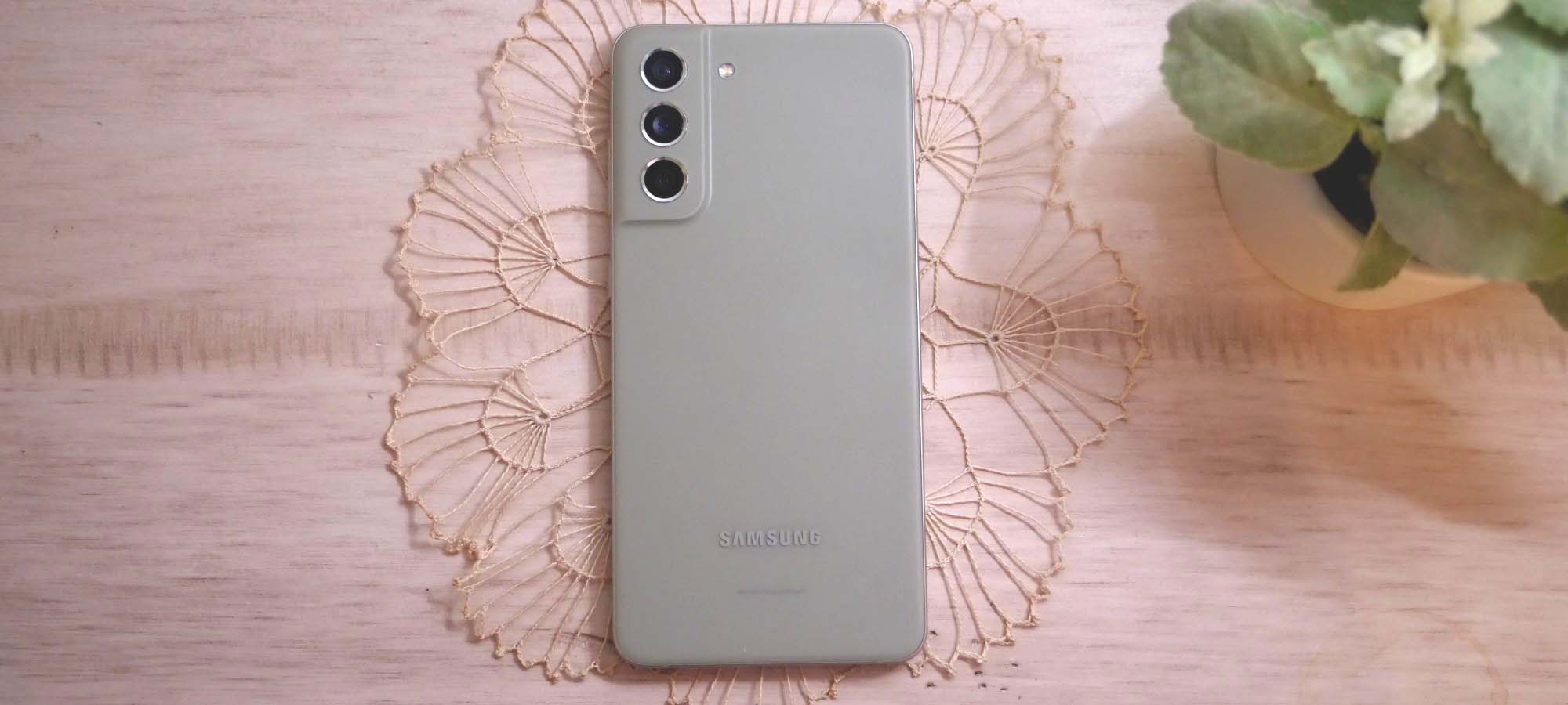 Samsung Galaxy S21 FE 5G hands-on review -  tests