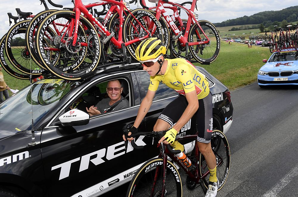 Giulio Ciccone (Trek-Segafredo) in the yellow jersey at the start of stage 7 at the Tour de France