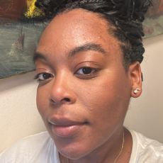 Ariel Baker testing Laura Mercier Secret Brightening Powder.