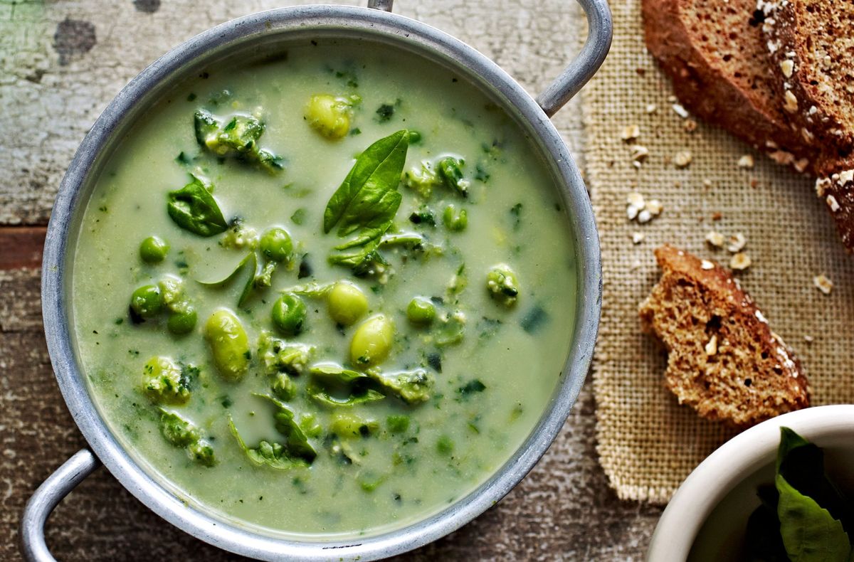 Soya bean and pea soup British Recipes GoodtoKnow