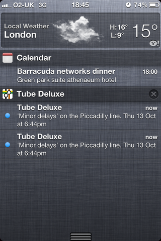 The new notifications tray in iOS 5 bears an uncanny resemblance to the one in Android.