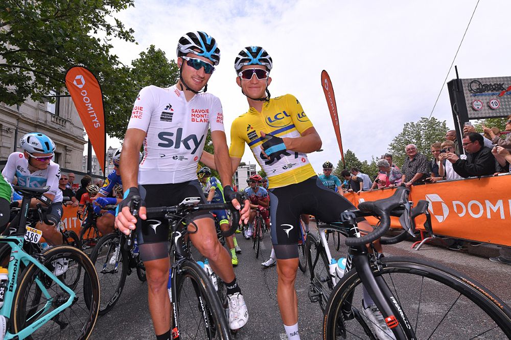 Michal Kwiatkowski (Team Sky) wears the overall leader's jersey at the start of stage 1