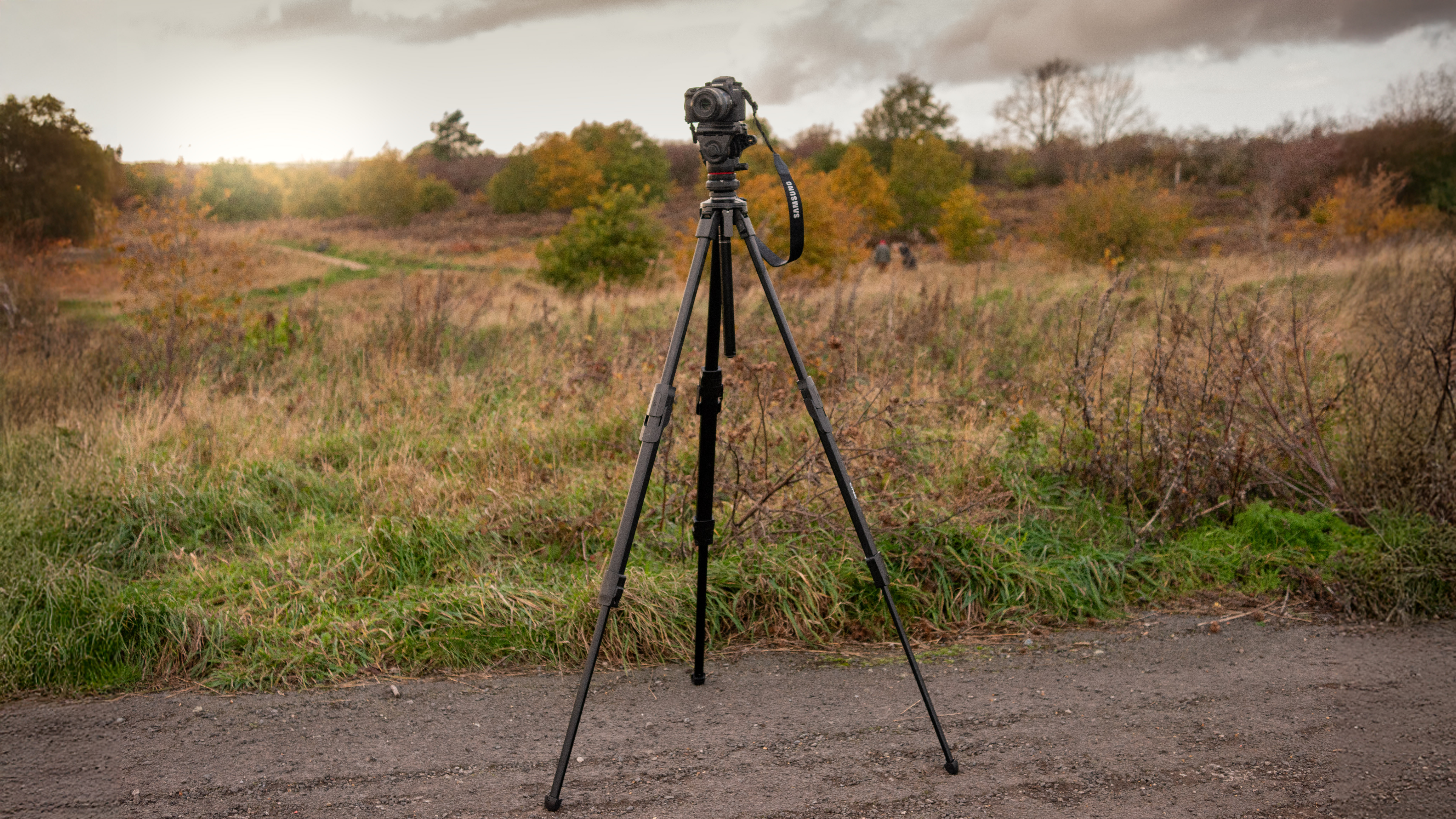 Гибридный штатив Manfrotto ONE.