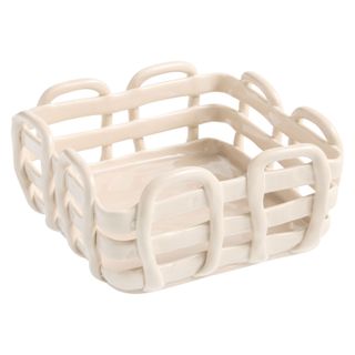 White, woven ceramic berry basket