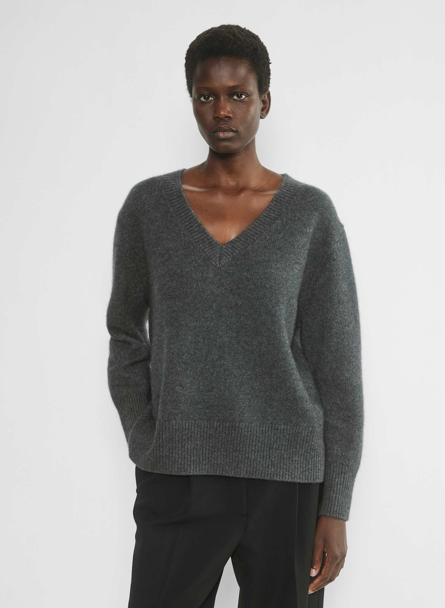 aritzia, Plush Cashmere Oversized V-neck Sweater