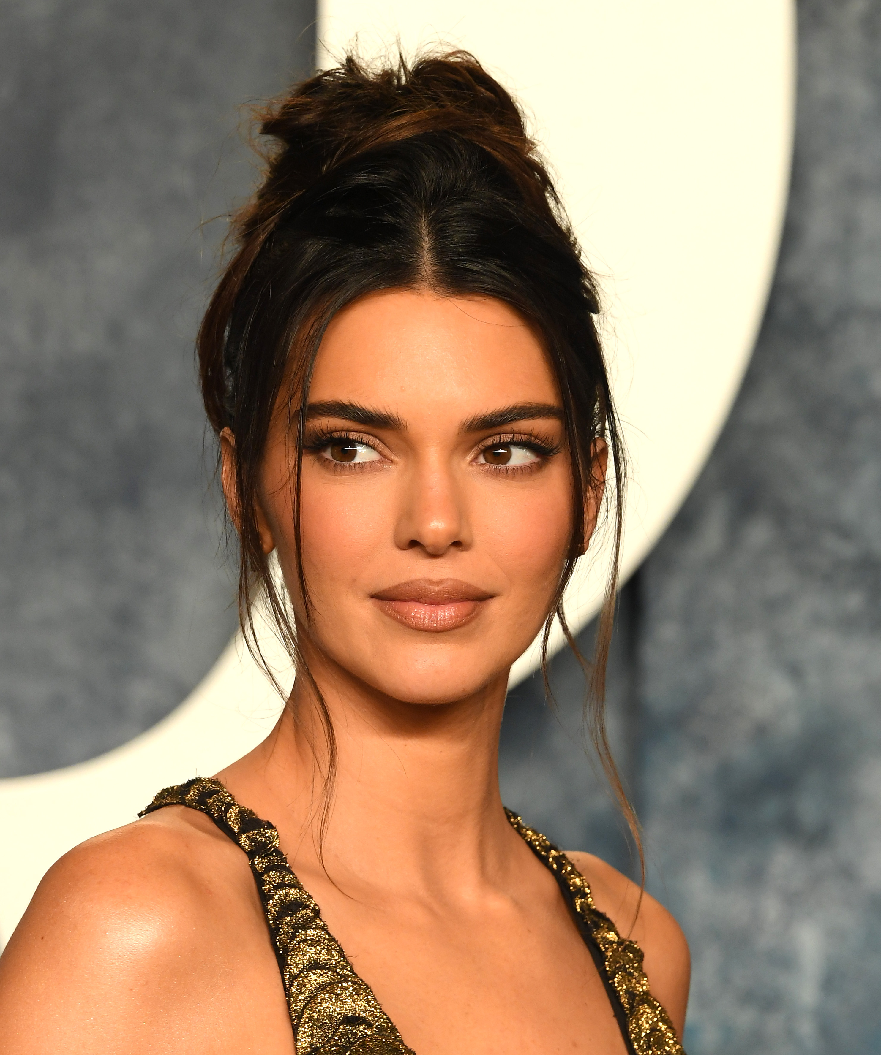 face framing - Kendall Jenner