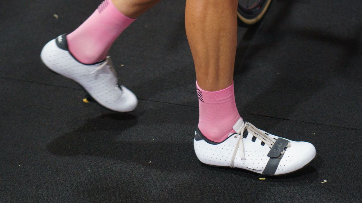 morton's toe climbing shoes