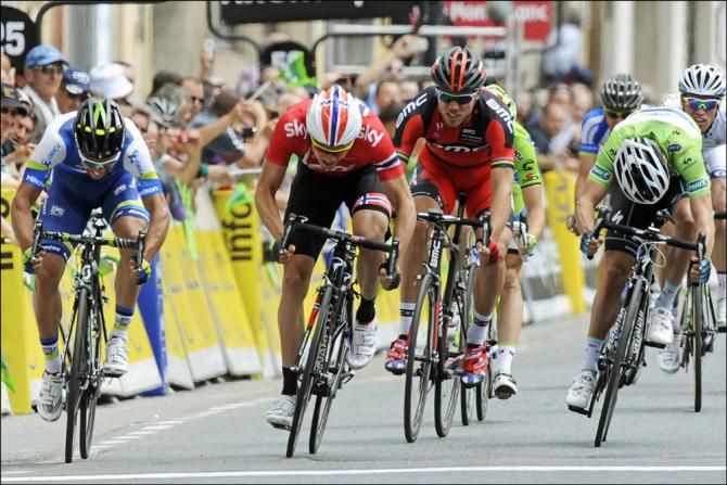Michael Matthews (Orica-GreenEdge) and points leader Gianni Meersman (Omega Pharma-QuickStep) came up just short versus Edvald Boasson Hagen (Sky) at the finish of stage 3