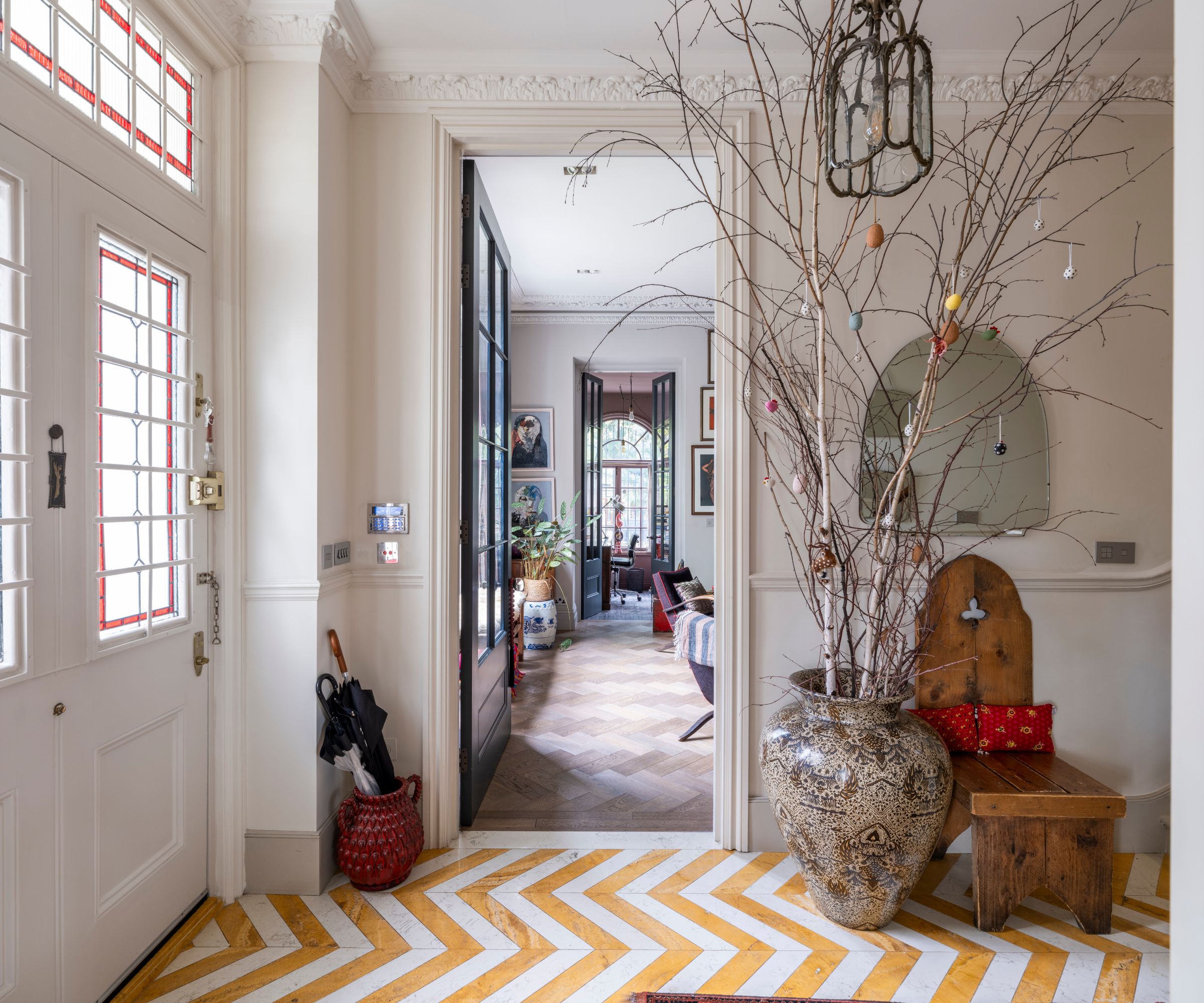 Lynsey de Paul London villa