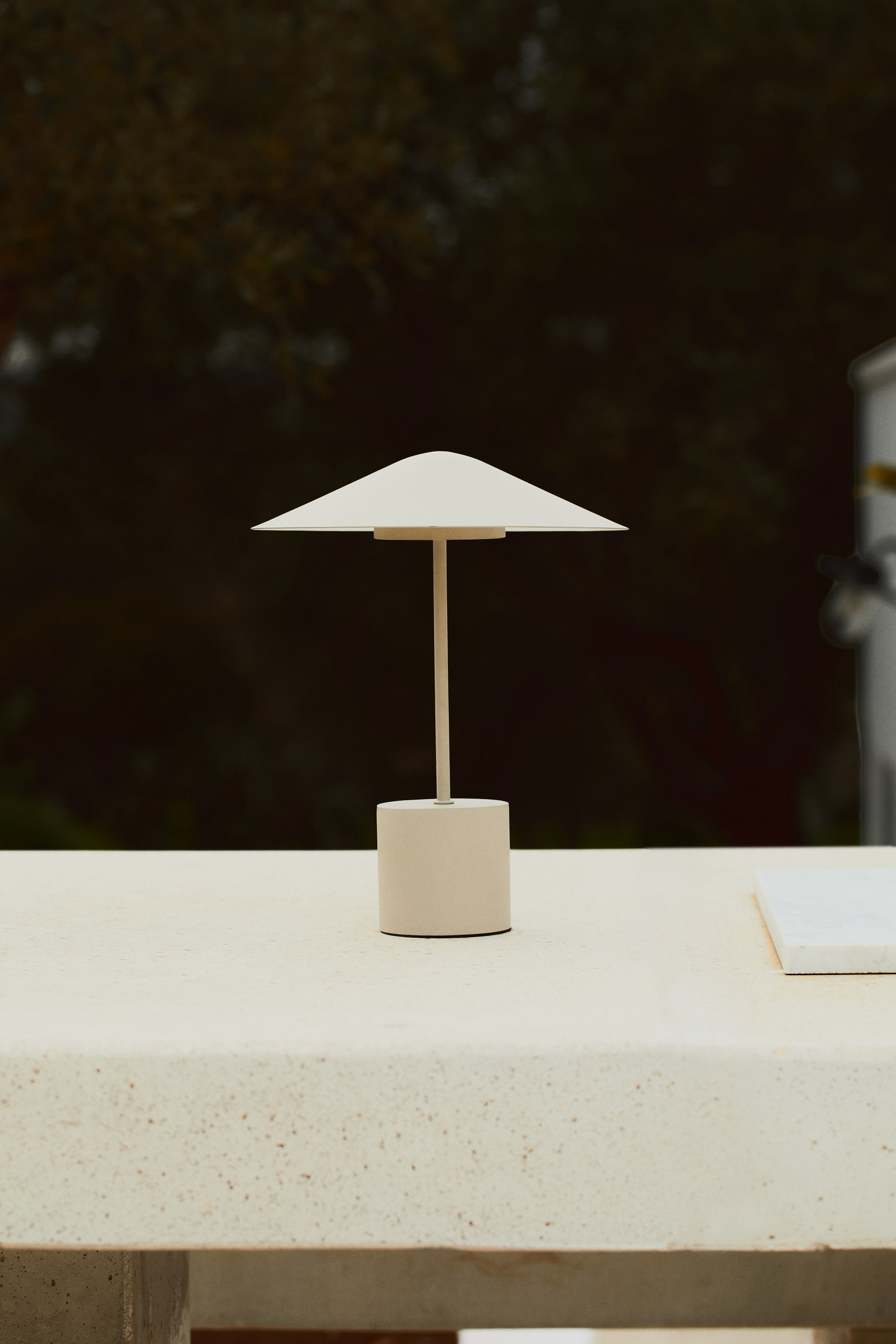 H&amp;amp;M, Rechargeable Table Lamp