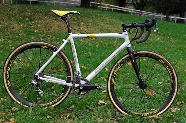 Tim Johnson speeds around the cyclo-cross circuit on his signature Cannondale XTJ.