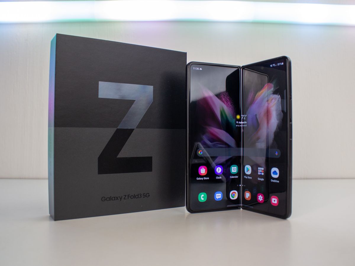 Samsung Galaxy Z Fold 3 Flex Mode Box