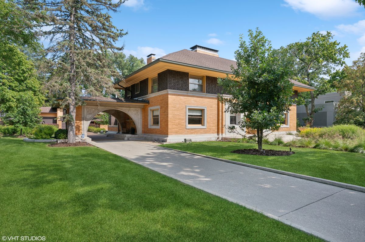 La toute première maison de style prairie de Frank Lloyd Wright présente le « Inglenook » le plus confortable