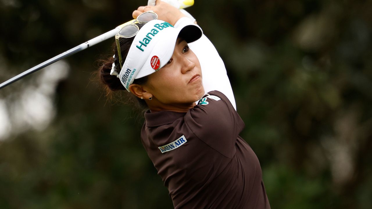 Lydia Ko takes a shot at the Hilton Grand Vacations Tournament of Champions