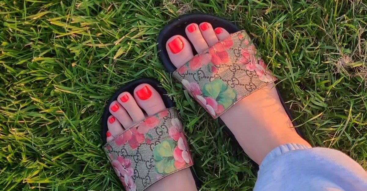 Persimmon Pedicures Are Poised to Dominate Summer 2026 Persimmon Pedicures Are Poised to Dominate Summer 2026