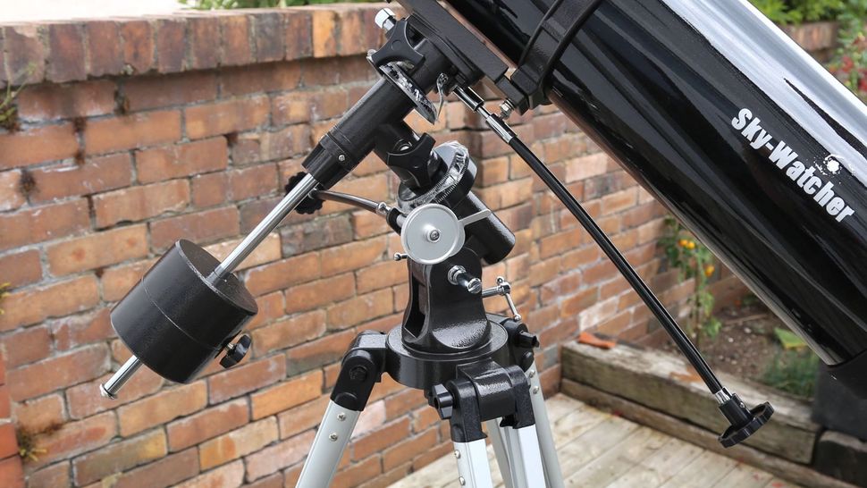 SkyWatcher Explorer 130 EQ2 telescope review Space