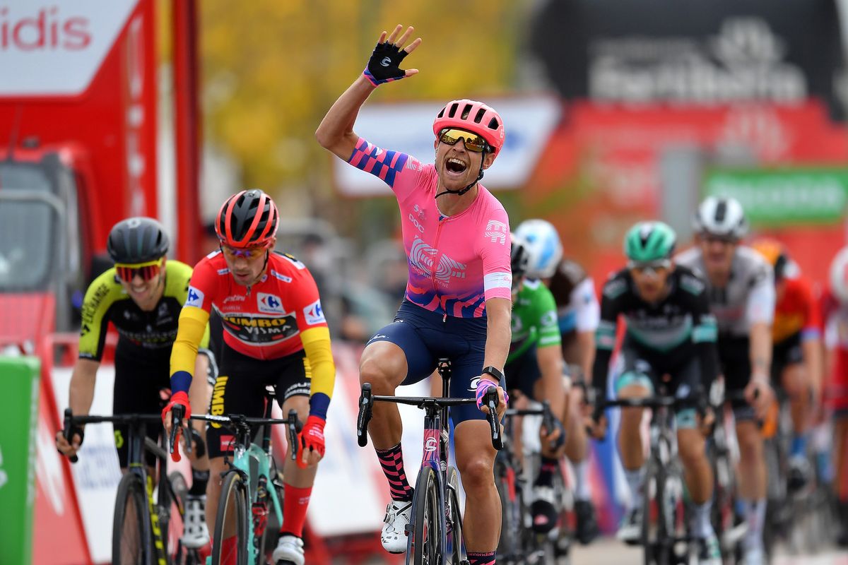 Magnus Cort takes chaotic sprint after tense stage 16 of the Vuelta a ...