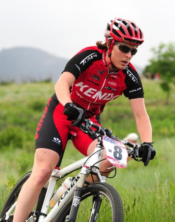 Kathy Sherwin (Kenda-Titus) near to the front of the race