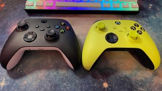 Reddit user rodor14's customized Xbox controllers