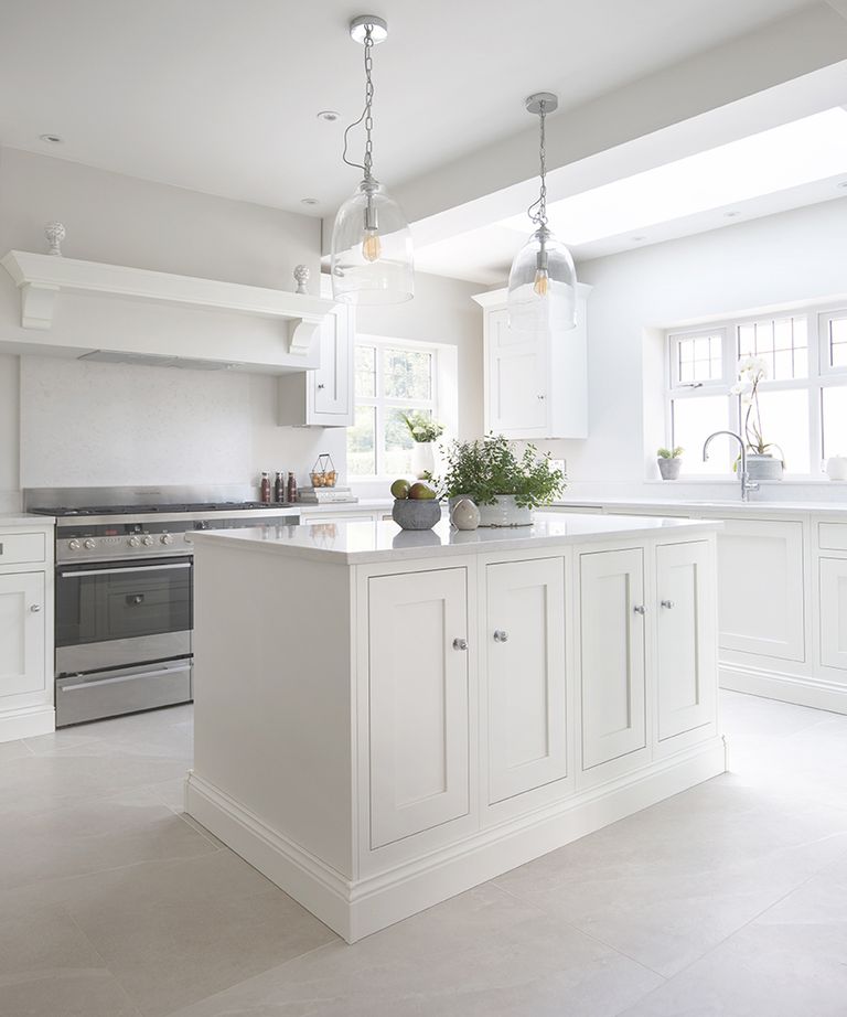 Small white kitchen ideas: 10 design tips for light kitchens