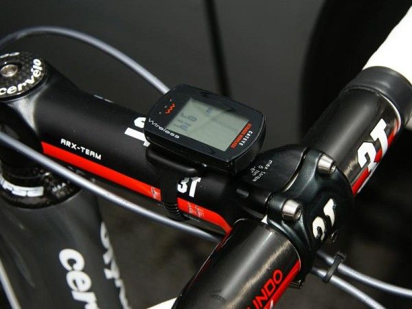 You'll find no fancy GPS computer on Hushovd's bike; just a tiny Cateye Strada Wireless mounted up here.