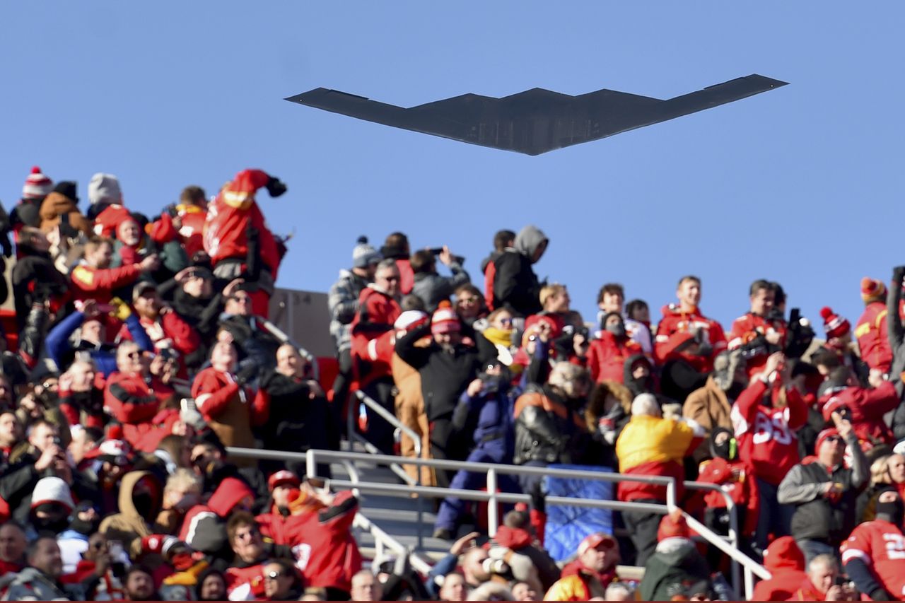 A B-2 bomber.