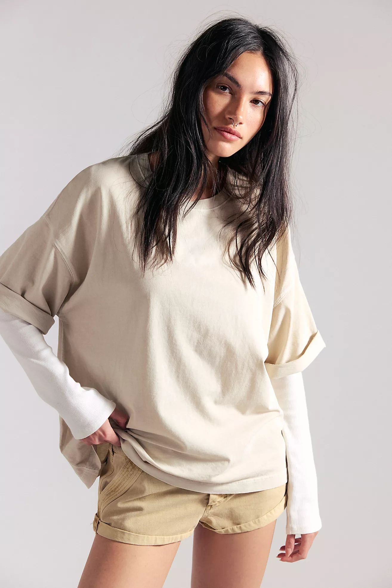 WE GIVE A FREE PERFECT OVERSIZED TEE