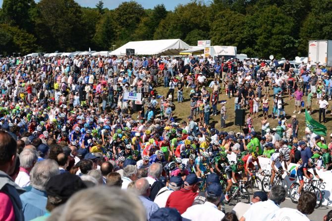 There were big crowds at the finishline