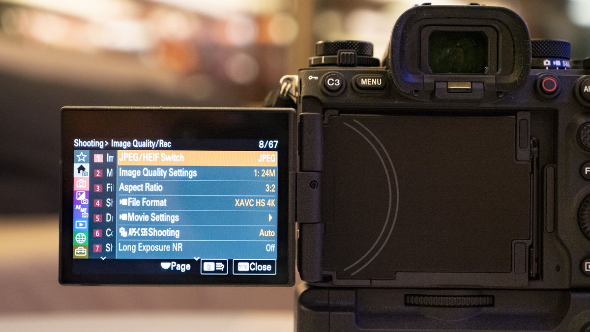 Rear LCD touchscreen of the Sony A9 III