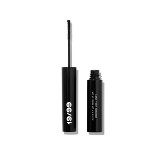 19/99's is one of the best mascaras for bottom lashes