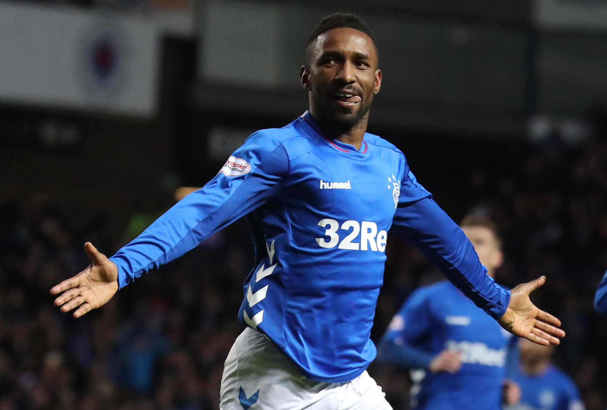 Jermain Defoe festeggia dopo aver segnato per i Rangers contro gli Hearts, aprile 2019